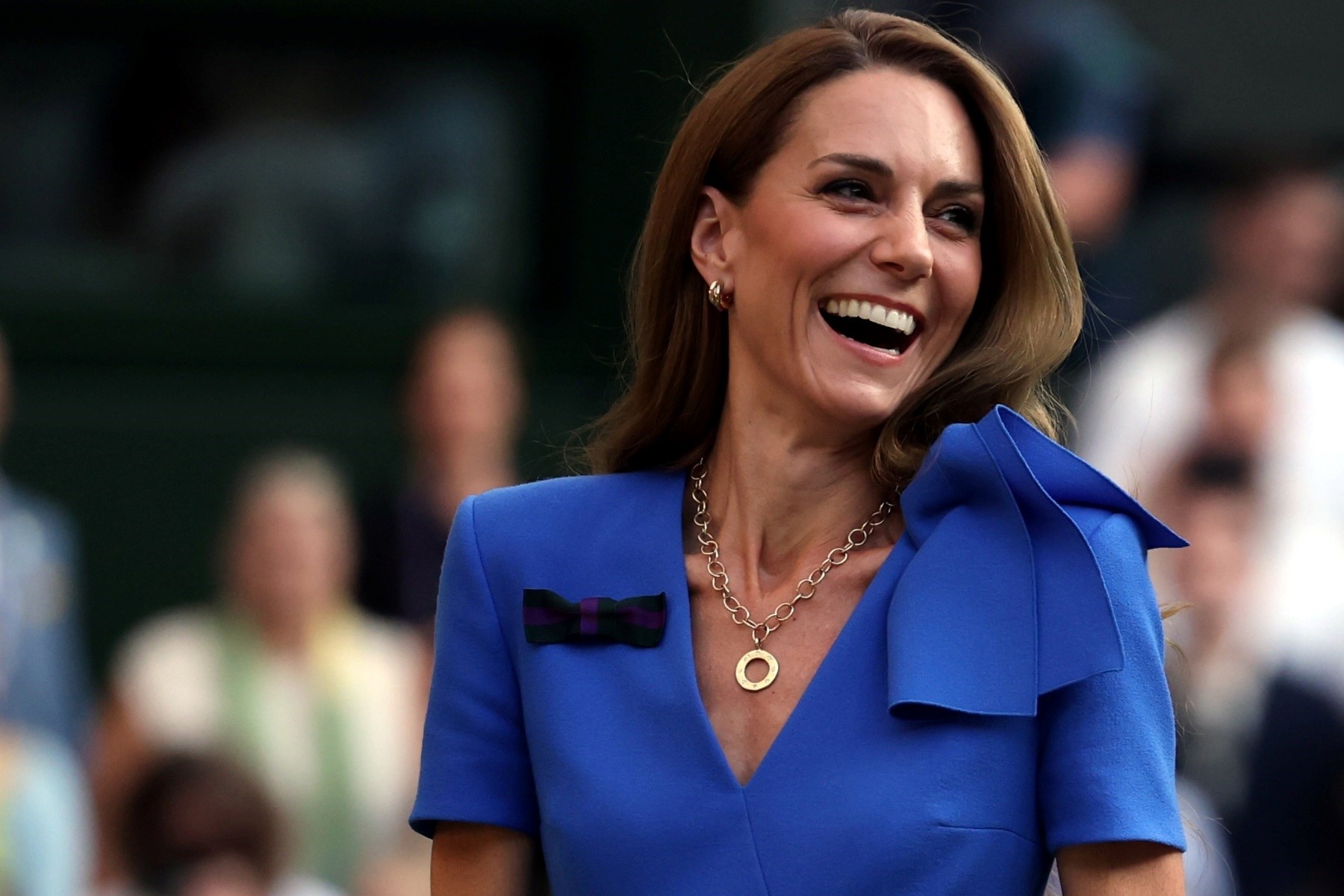 Kate Middleton na Wimbledonu - kraljevski look u plavom koji se ne zaboravlja