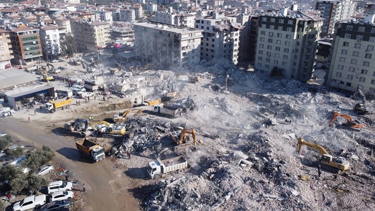 Kako je turski kompleks luksuznih apartmana u par sekundi postao masovna grobnica