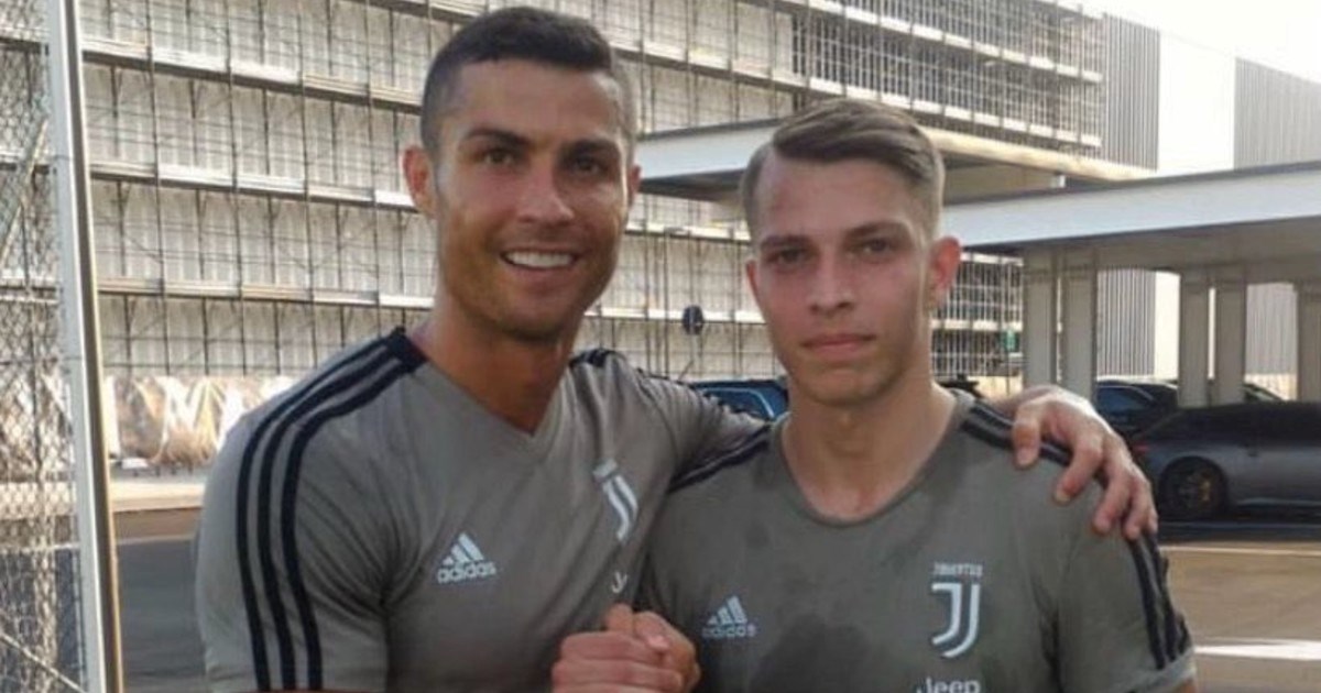 Bivši član Juventusa (26) radi na baušteli. "Radim pošten posao i borim se za život"