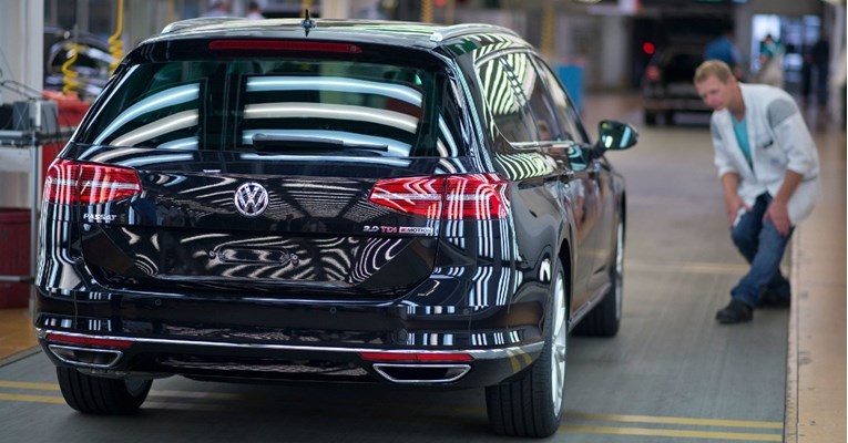 Volkswagen gubi 415 eura po autu, a jedna slavna marka je puno gora