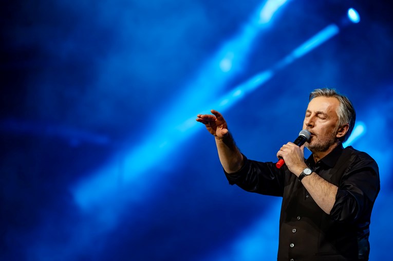 Škoro nastavlja turneju po dvoranama u Hrvatskoj: Na Valentinovo nastupa u Sisku