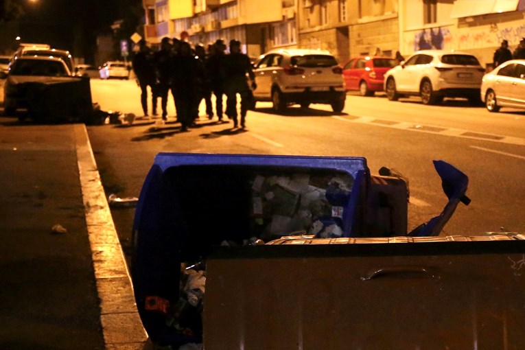 Čovjek koji je jutros pretučen ležao na ulici u Splitu je kritično