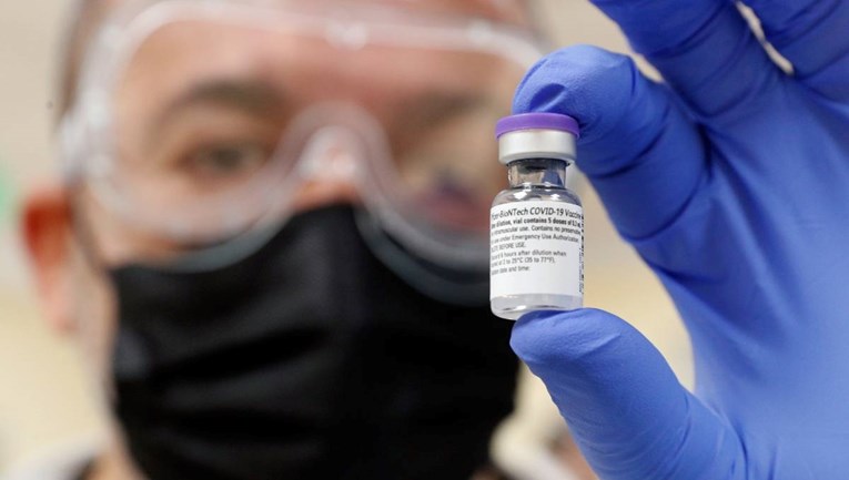 BioNTechu pao prihod od cjepiva protiv covida za 43 posto