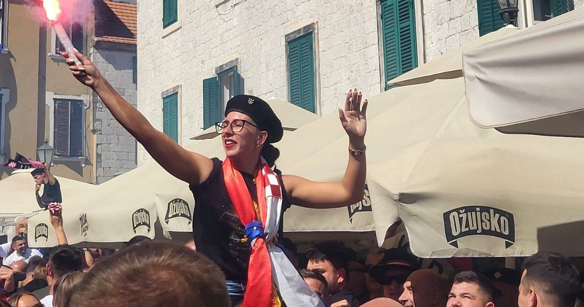 FOTO I VIDEO U Sinju se pjevala Lipa Kaja, jedna djevojka se posebno istaknula