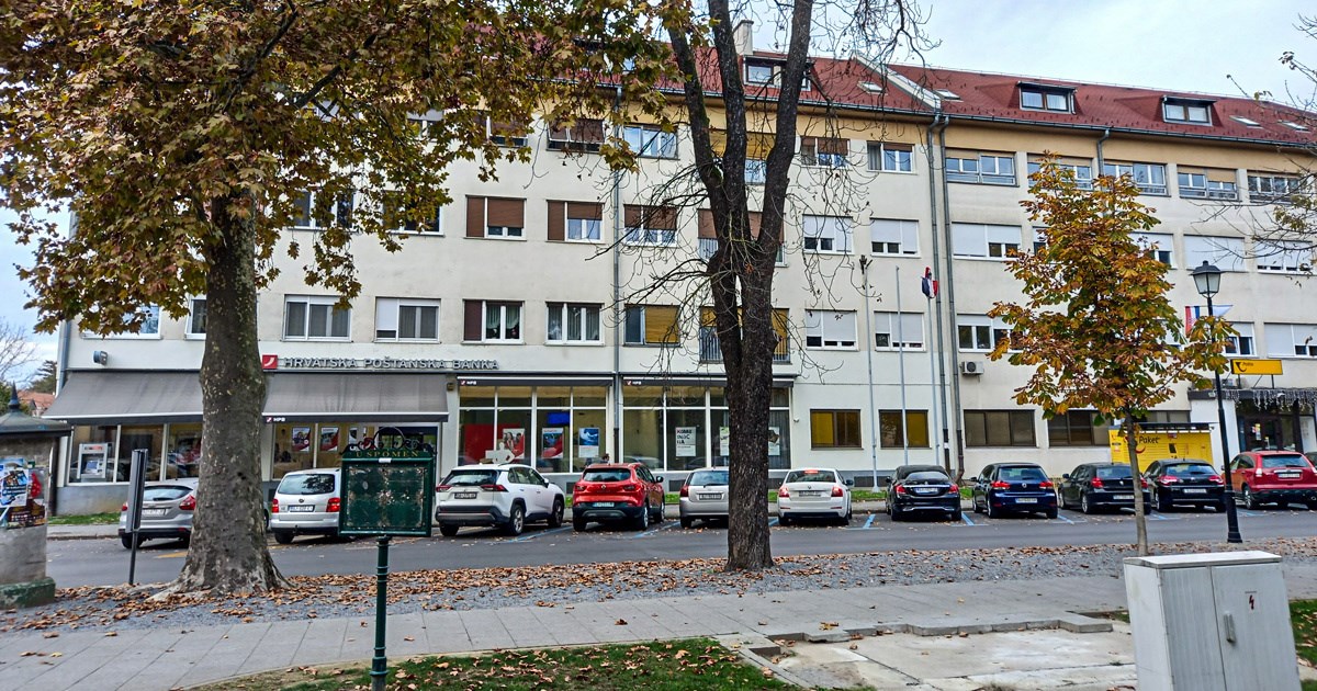 Stanari ovu zgradu dijele s Poštom. Plin im zbog toga poskupio 300%