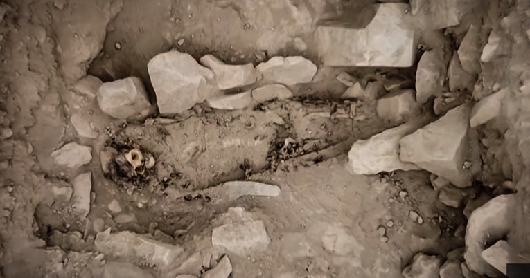VIDEO Arheolozi u Peruu pronašli mumiju staru 3000 godina