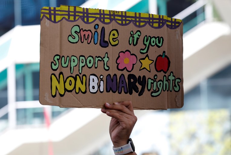 Još jedna zemlja bliži se uvođenju trećeg spola: "Prihvaćanje društvene stvarnosti"