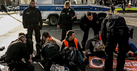 Klimatski aktivisti blokirali prometnice u Njemačkoj