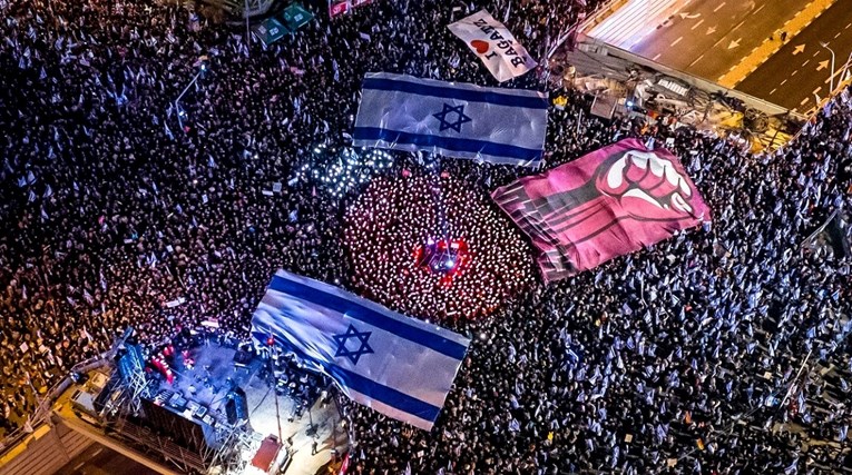 FOTO I VIDEO Ogromni prosvjedi u Izraelu, na ulice izašlo oko pola milijuna ljudi