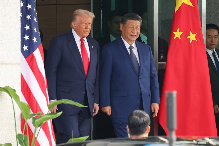 Trump upozorio Kinu: "Xi zna što će se dogoditi ako napadne Tajvan"