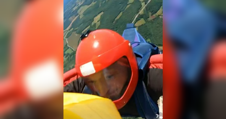 Čuveni pilot Selak objavio snimku problema s padobranom. "Vitlao me ko malog majmuna"