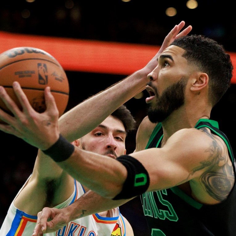 VIDEO Ozlijedio se Jayson Tatum