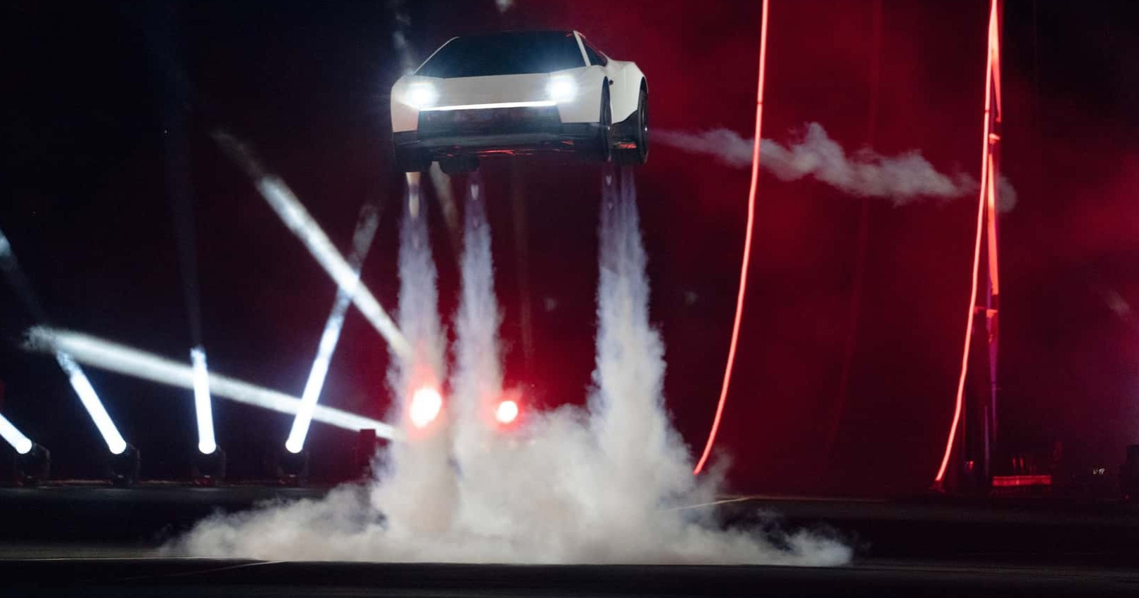 Musk najavio automobil koji će sam letjeti i izvoditi vratolomije: "Bit će svjestan"