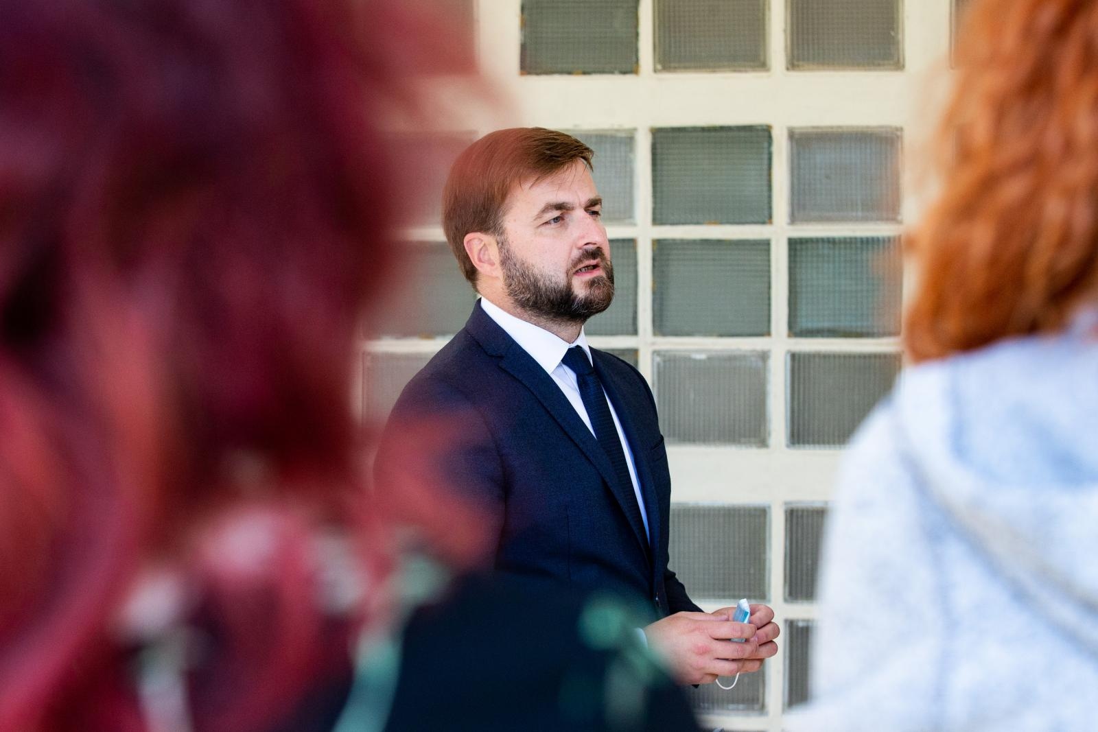 Pokrenut opoziv ministra Ćorića