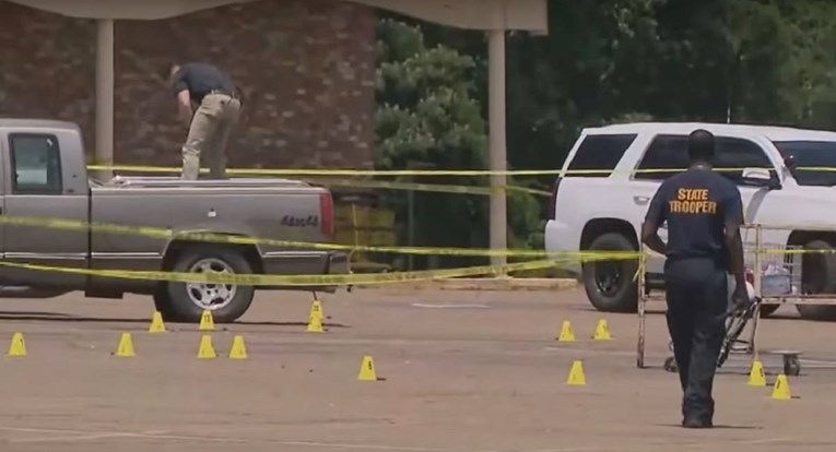 VIDEO Pokolj kod samoposluge na jugu Amerike. Napadač ubio troje i ranio 10 ljudi