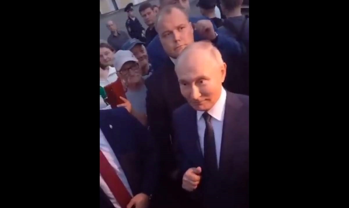 VIDEO Putin posjetio selo svoje obitelji. Ljudi su mu klicali