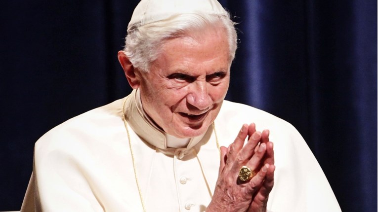 Papa Benedikt želi svjedočiti o zlostavljanju djece na jugu Njemačke