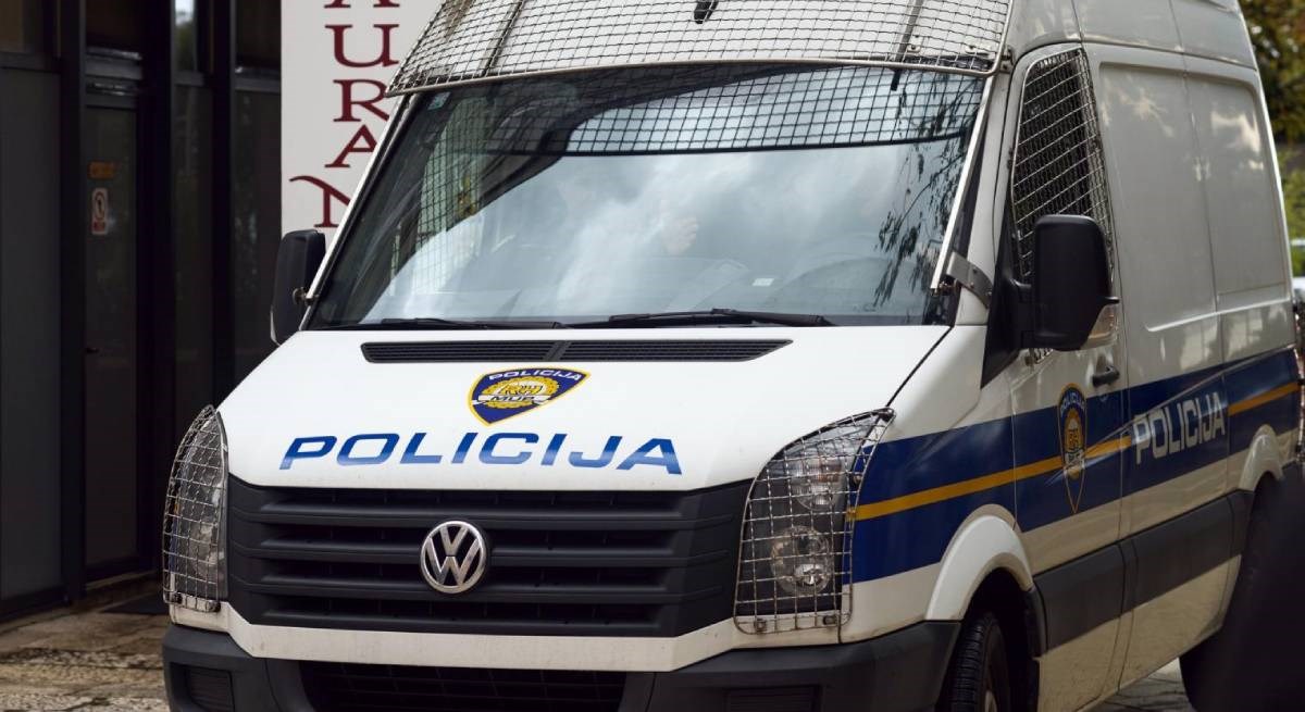 Policija pretresa kuću zadarskog vijećnika zbog navodnih prijetnji županu