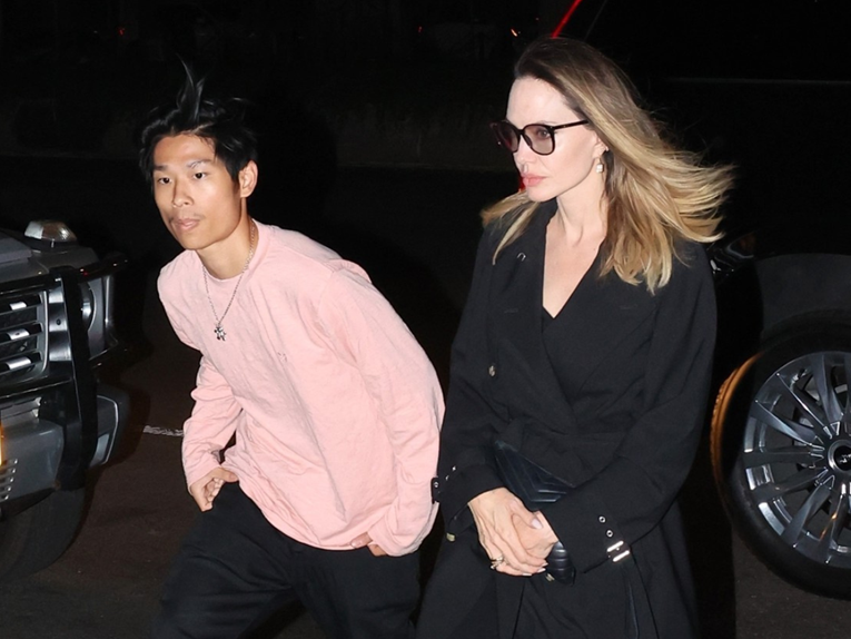 19-godišnji sin Jolie i Pitta rijetko se pojavljuje u javnosti, sad snimljen s majkom