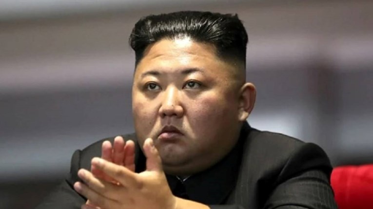 Sjeverna Koreja lansirala "monstruozni projektil", novi tip balističkih raketa 