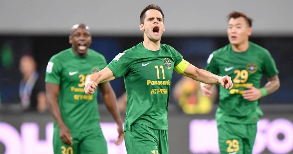 S Hajdukom, Dinamom i Rijekom osvojio Kup. U Kini ne prestaje zabijati