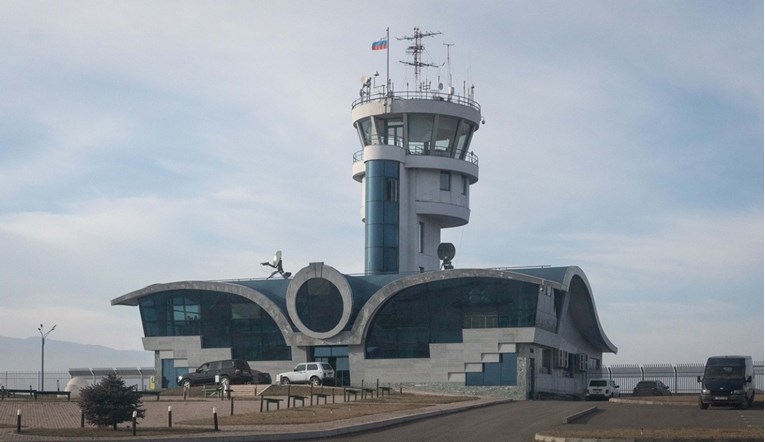 VIDEO Tisuće Armenaca na aerodromu u Karabahu. Separatisti: Ne hrlite u zračnu luku