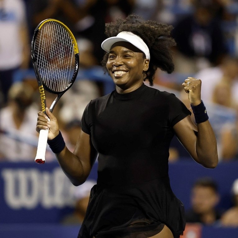 Venus Williams (45) u povratničkom meču svladala 35. tenisačicu svijeta