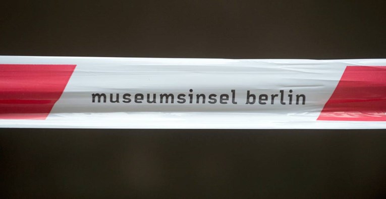 Berlinski muzeji napadnuti. Njemački QAnonovac: "Tu se nalazi prijestolje sotone"