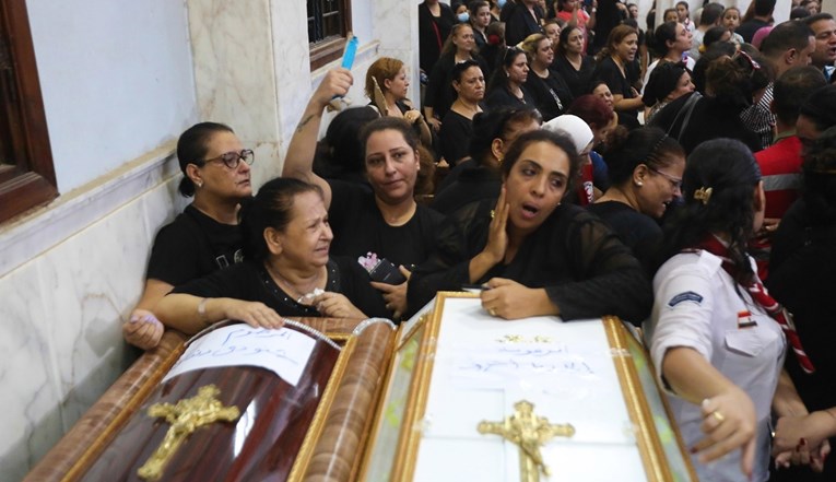 U požaru u crkvi u Egiptu poginula 41 osoba. Otkriveni su novi detalji