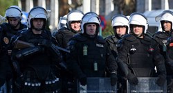 Policija u Crnoj Gori bacila suzavac na pristaše oporbe