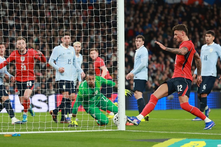 Zašto Englezi zvižde svom reprezentativcu? Razlog je star četiri godine