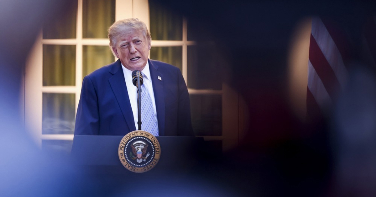 Trump obećava 5000 dolara, republikanci uglavnom šute
