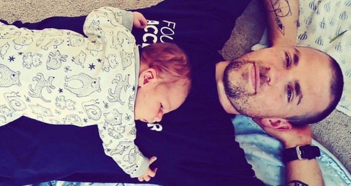 Tata troje djece otkrio što bi poručio mlađem sebi i želi da ga čuju svi očevi