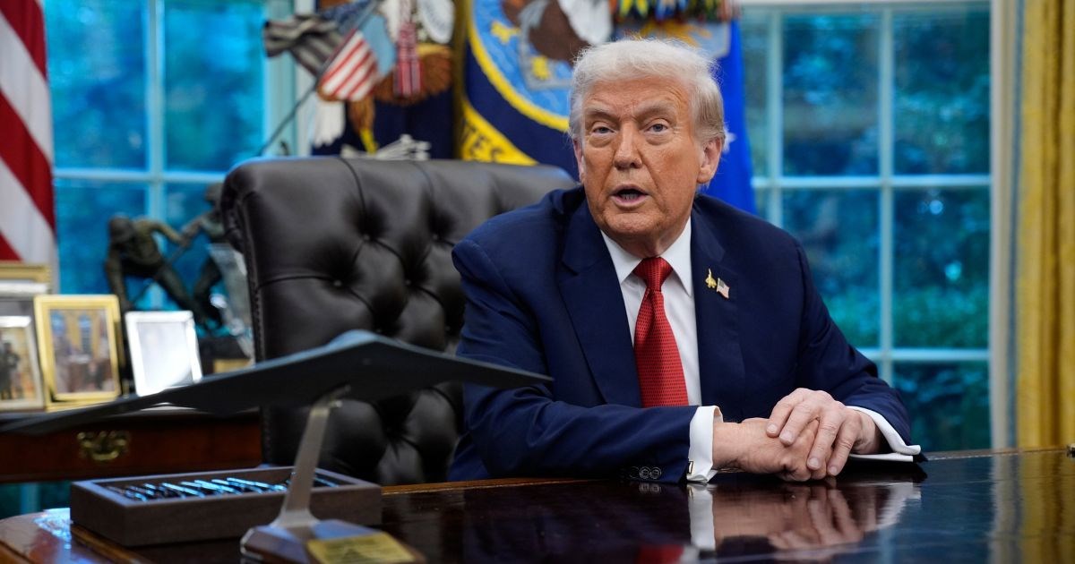 Trump podijelio pa obrisao bizaran AI video o lažnoj zdravstvenoj tehnologiji