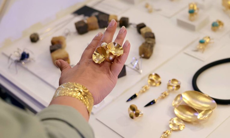 Italija uvodi jednokratni porez na zlato koje građani imaju doma, ali bez računa