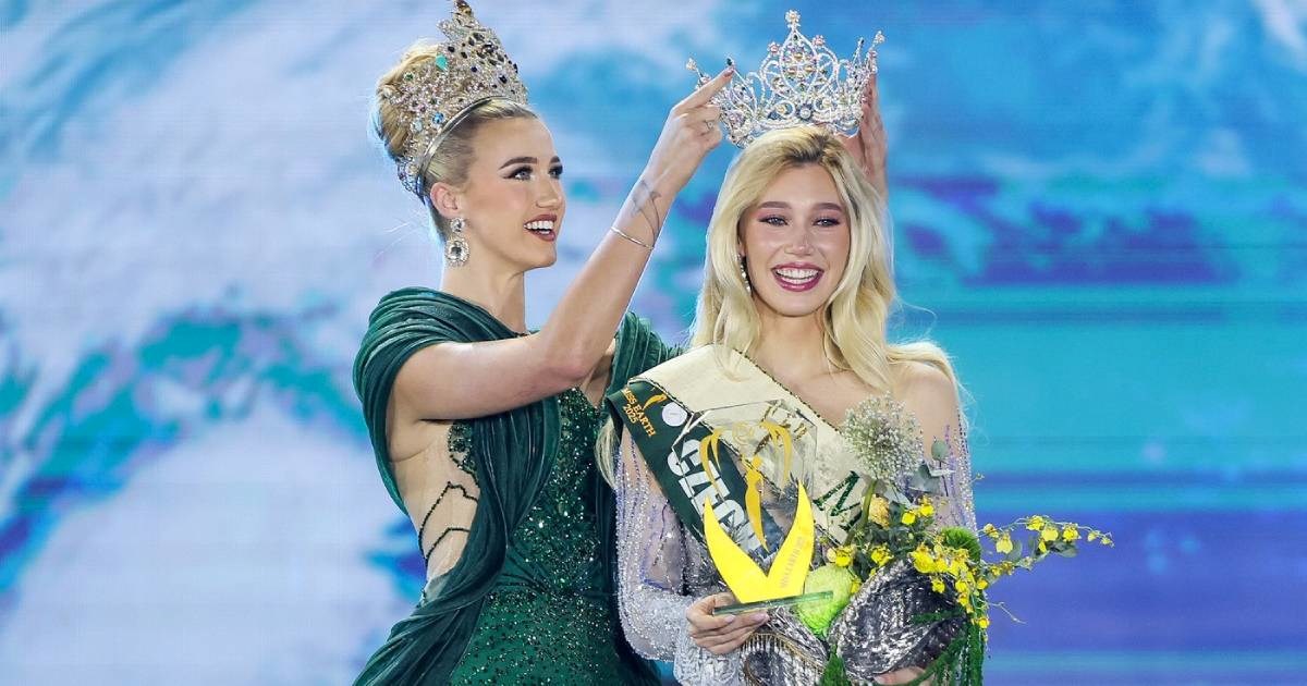 Češka ljepotica Natalie Puškinova okrunjena je za Miss Earth 2025.