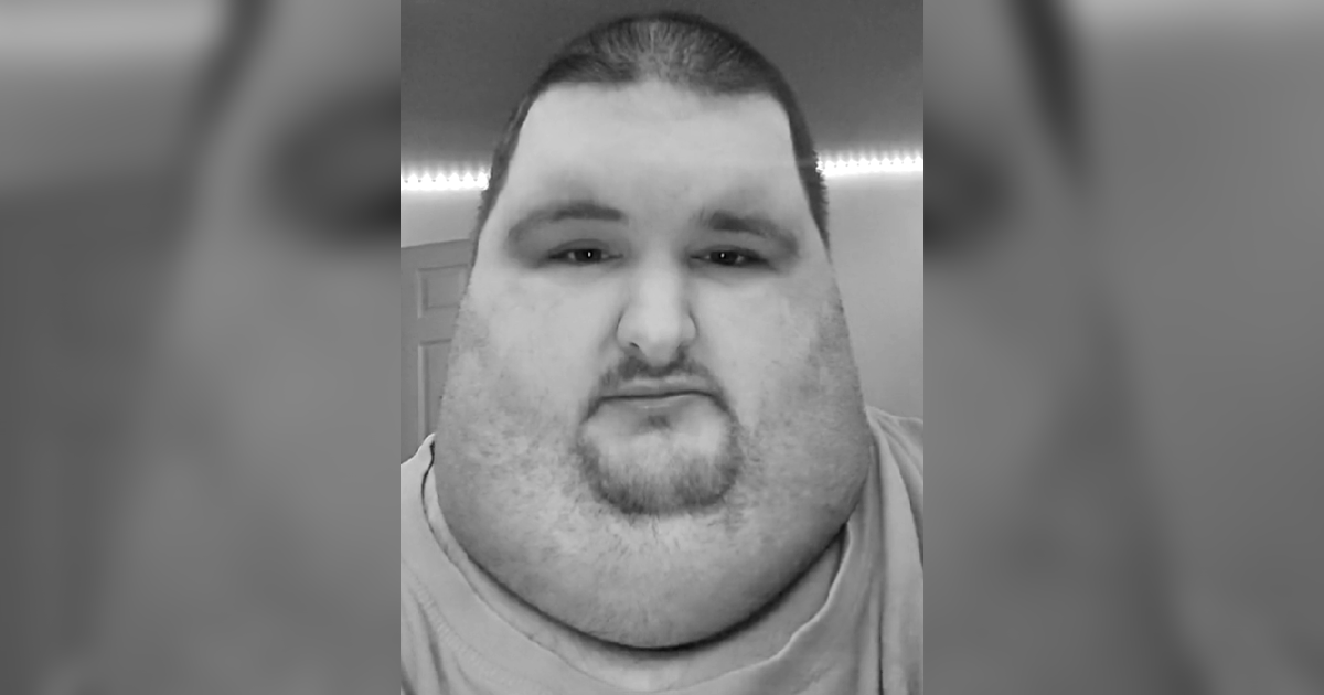 Poznati tiktoker preminuo u 36. godini. Njegova majka želi prenositi sprovod uživo