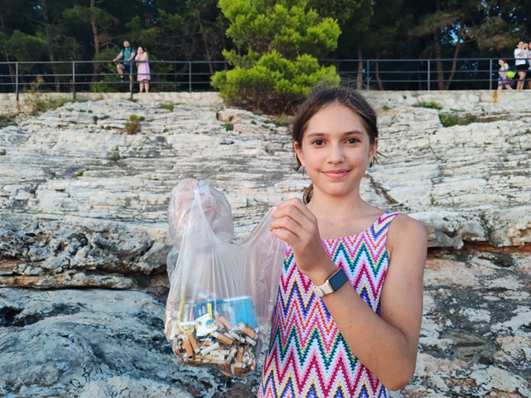 Tina (12) došla kod djeda na ljetovanje u Pulu i oduševila prolaznike potezom