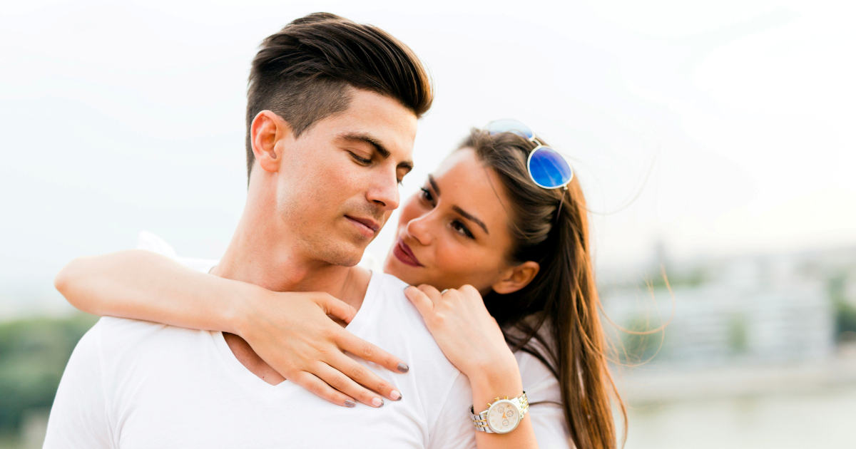 Tri znaka pokazuju da ste inteligentan partner, tvrdi psiholog