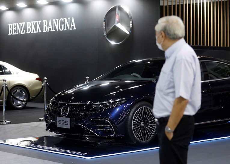 Kako je Mercedes pobijedio Teslu i postao prvi na tržištu s autonomijom razine 3