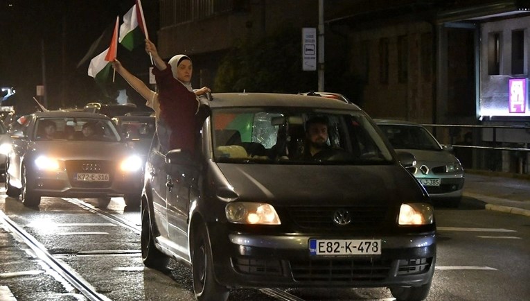 FOTO Kolona vozila s palestinskim zastavama prošla kroz Sarajevo