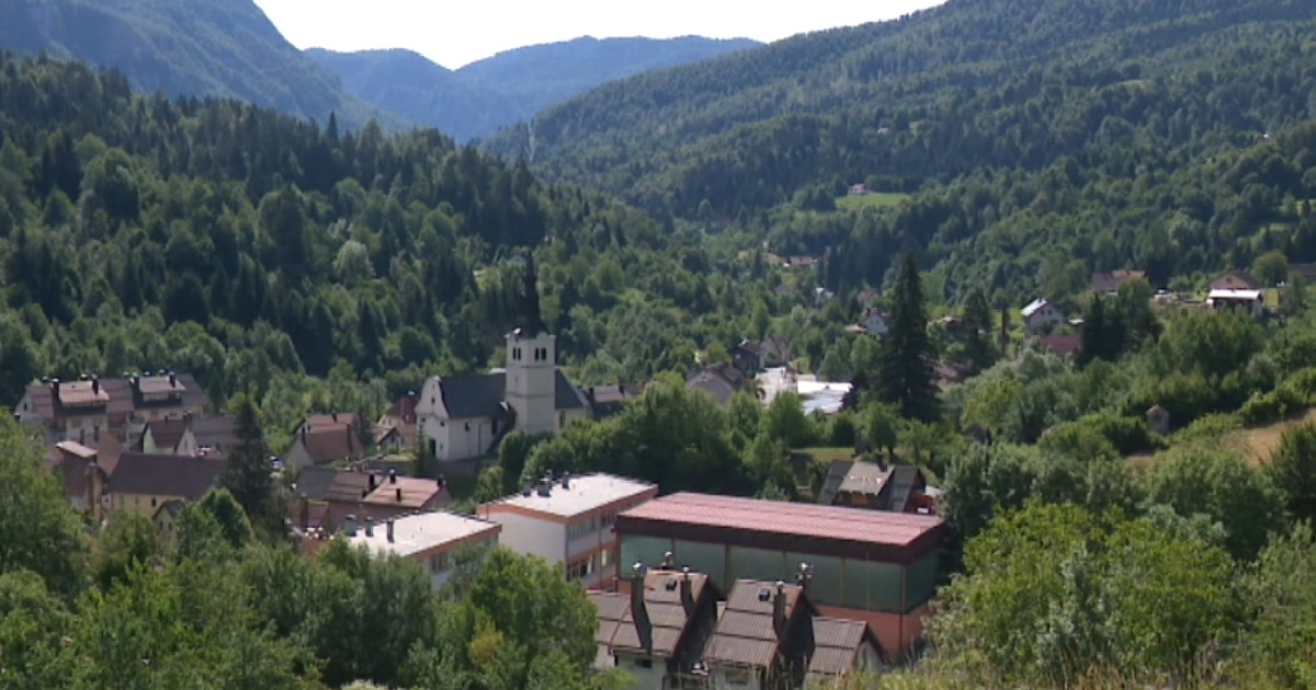 Grad u Gorskom kotaru je na tri rijeke. Ljudi godinama moraju prokuhavati vodu