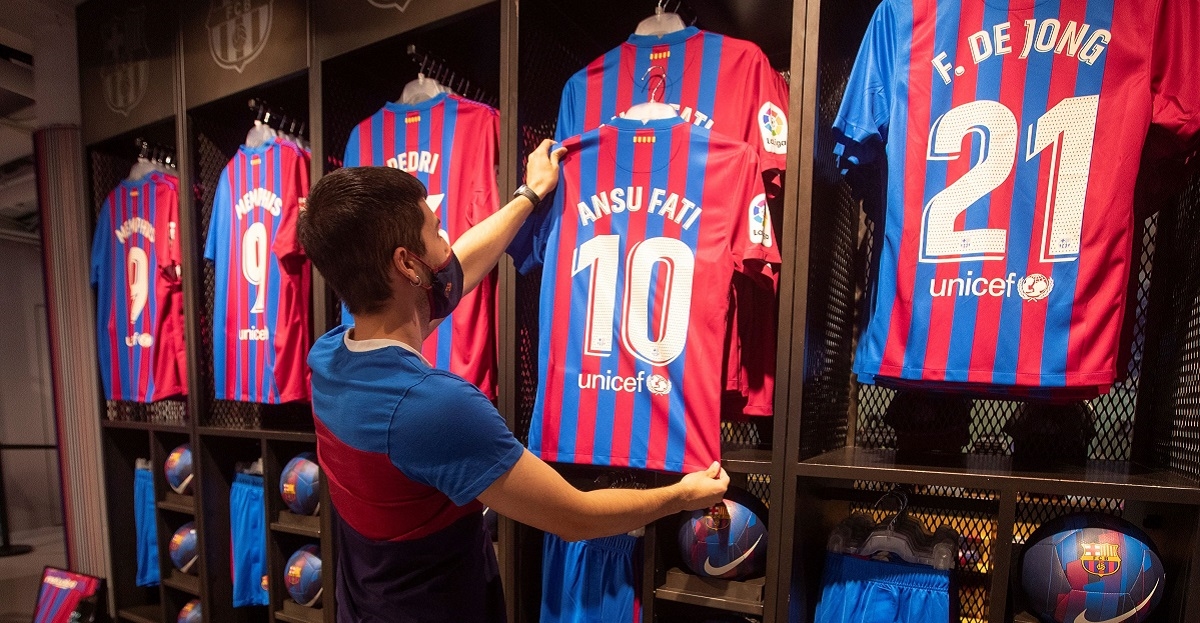 Barcelona već pet godina nosi Nikeove dresove bez ugovora s njim