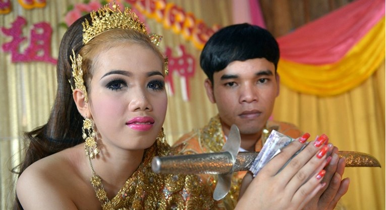 Kambodža postigla novi rekord u nošenju mladenki