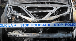 U Zagrebu gorjeli kontejneri, vatra se proširila na BMW i Renault