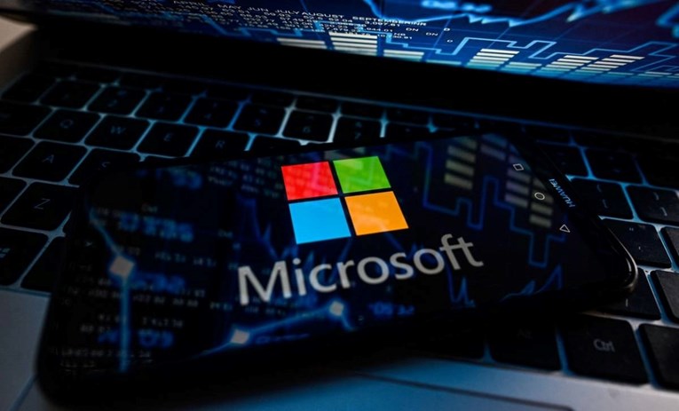 Microsoft: Nismo preuzeli kontrolu nad OpenAI-jem