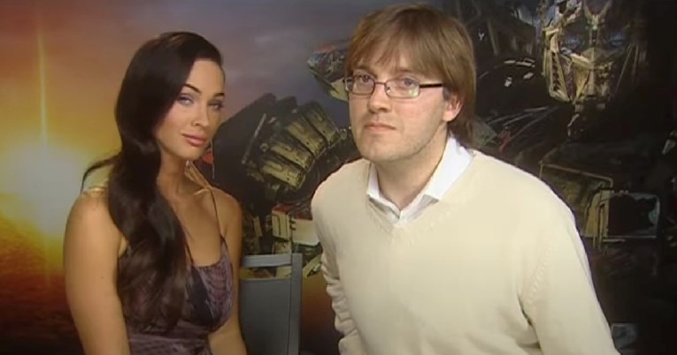 Bizaran intervju: Novinar zamolio Megan Fox za poljubac, njezin izraz je sve