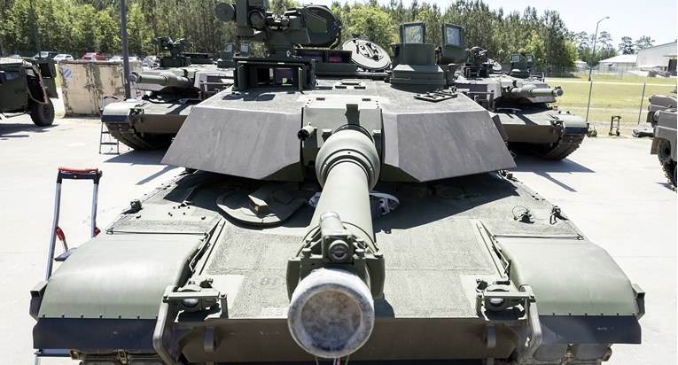 Ukrajina dobiva najnoviji model Abramsa: "Ovaj tenk je bolji od bilo kojeg ruskog"