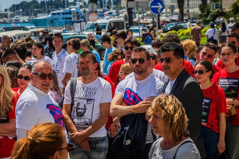 Gradonačelnik Splita pridružio se maturantima na Rivi