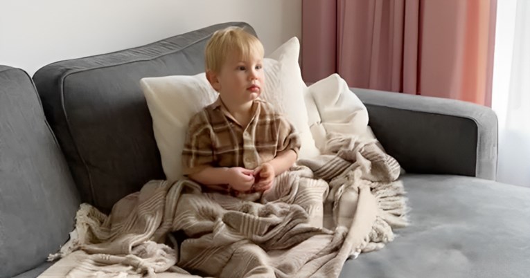 Mama je pustila sina da deset minuta u danu gleda TV: Ovo ne ide u željenom smjeru